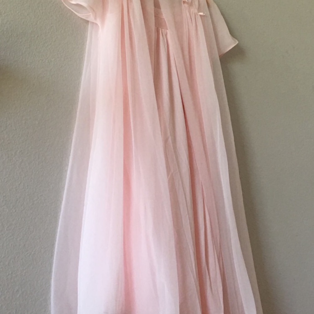 Beautiful Vintage Night Gown Set